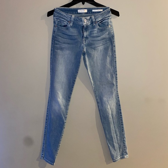 New Guess Jeans - Picture 1 of 3